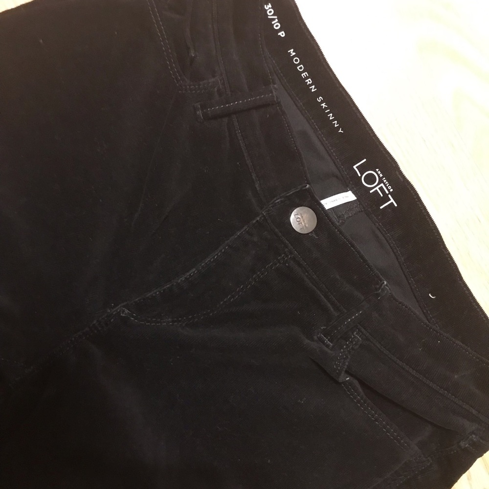 Ann Taylor Loft Back corduroy skinny pants